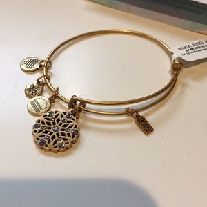 Alex and Ani - Snowflake 2016 - NWT